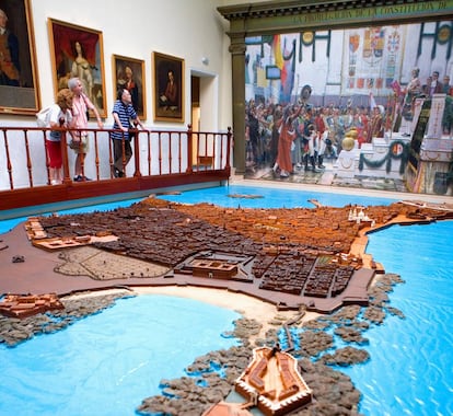 Maqueta de la ciudad andaluza en el Museo de las Cortes.