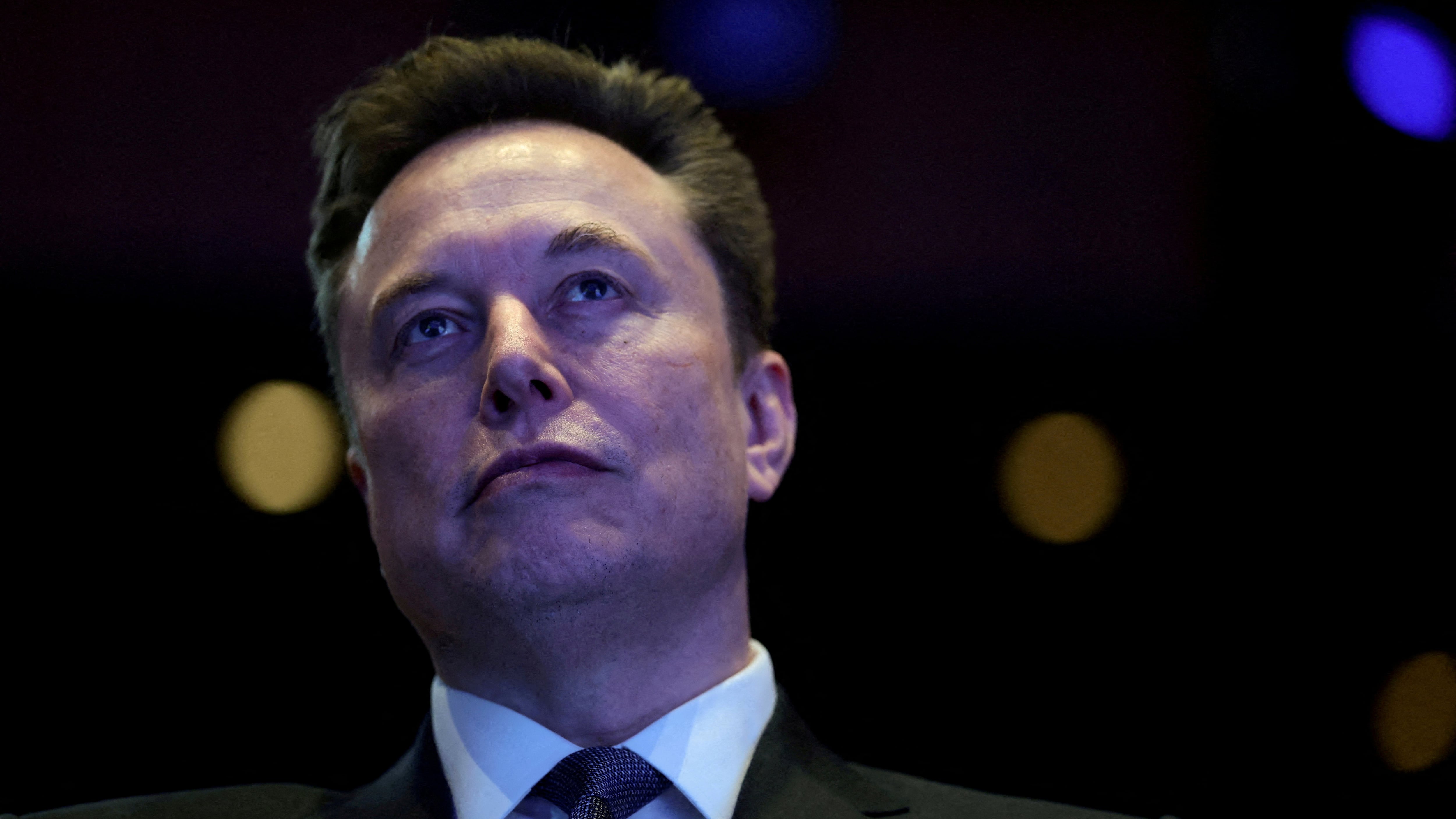Musk calls Sánchez a tyrant