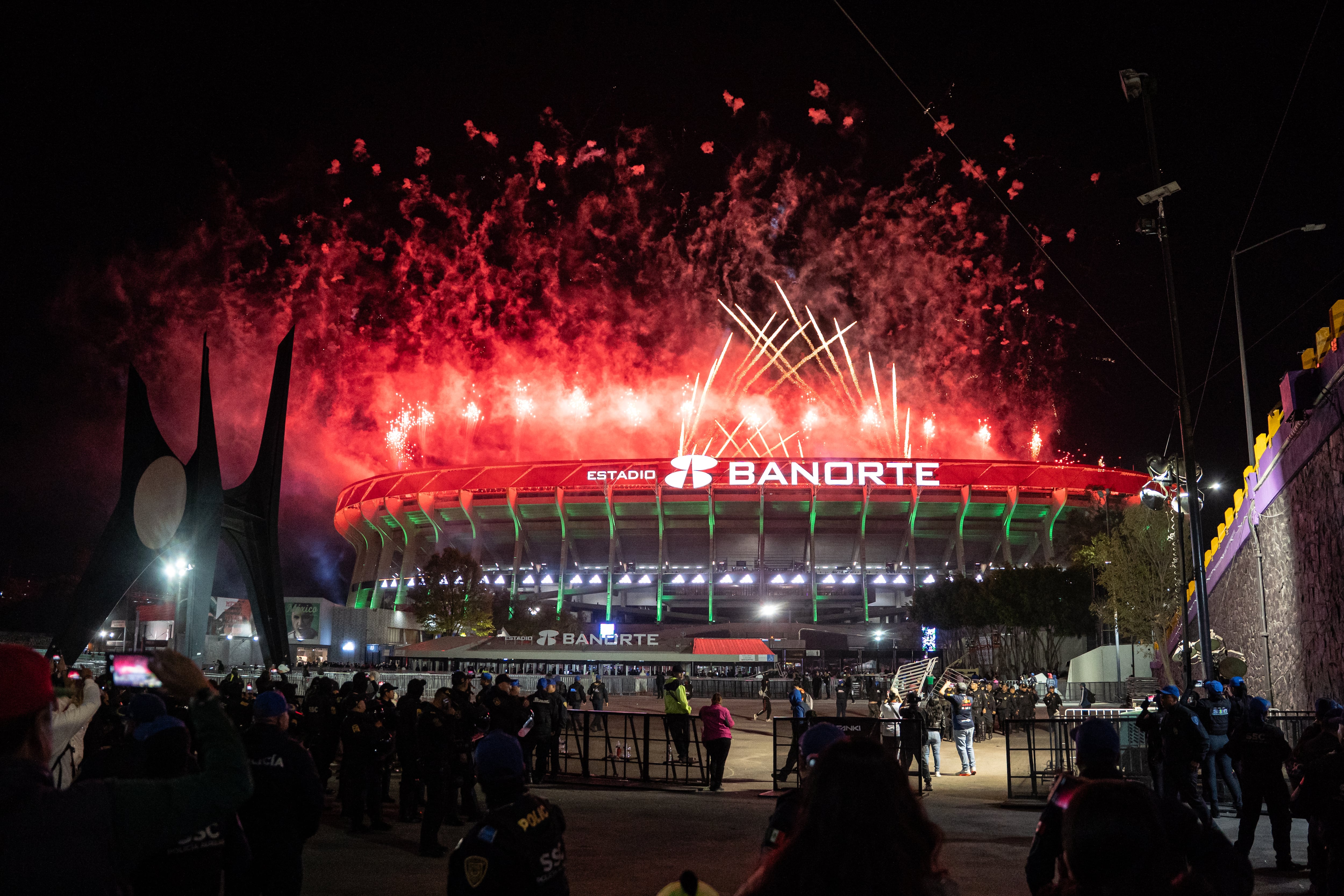 México revisita el Azteca, su templo de fútbol