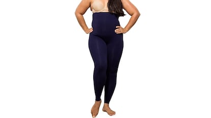 Unos 'leggings' que se adaptan a la perfección al cuerpo para conseguir un efecto reductor. FARMACELL.