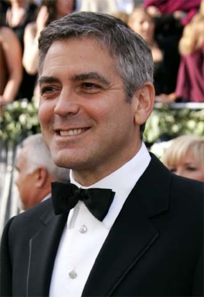 George Clooney llega a la 78ª entrega de los <i>Oscar</i> en Marzo de 2006.