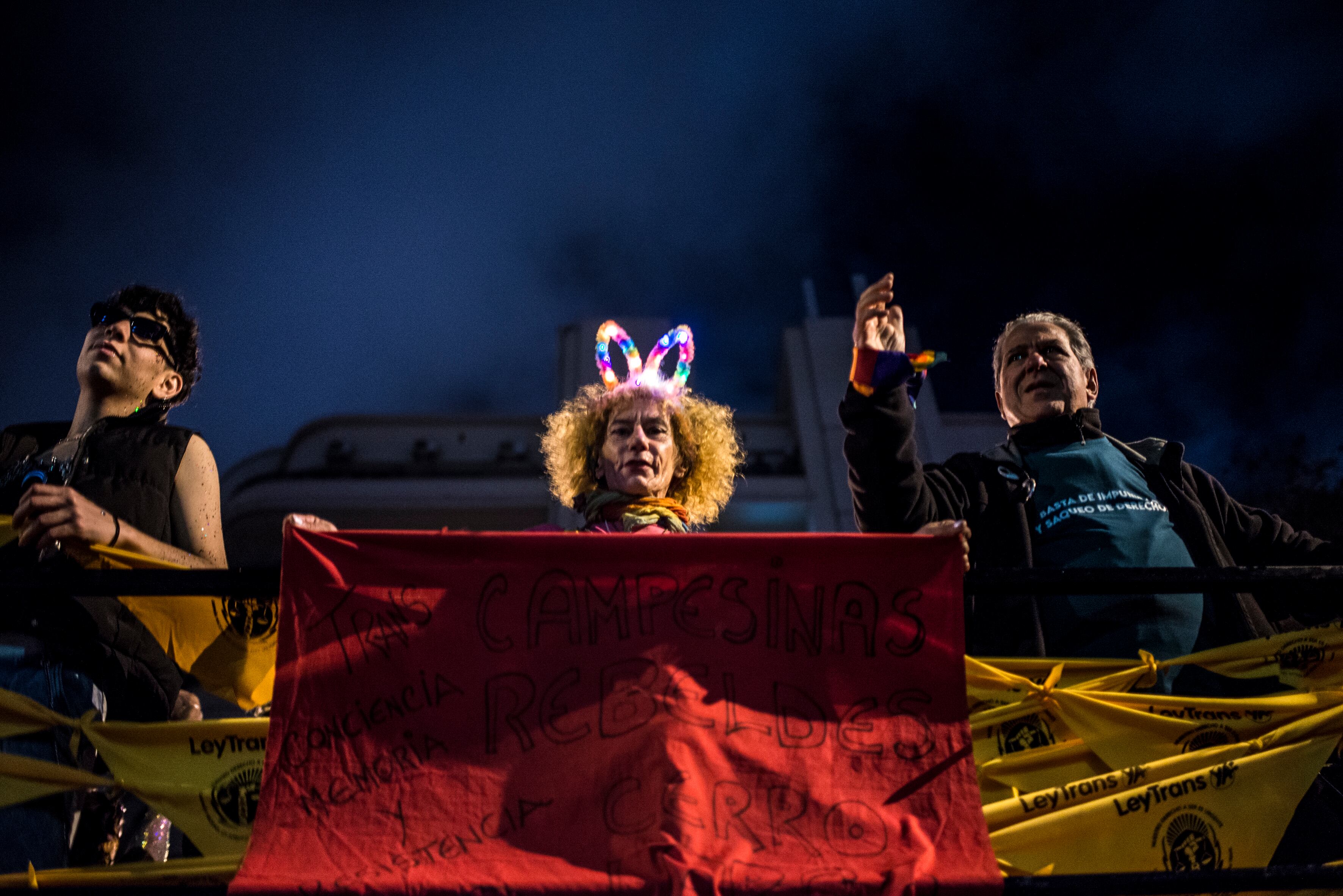 Asistentes a la marcha de esta tarde en Montevideo. 