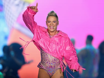 Pink, en el concierto de su gira 'Summer Carnival' en el Chase Field de Phoenix (Arizona), el 9 de octubre de 2023.