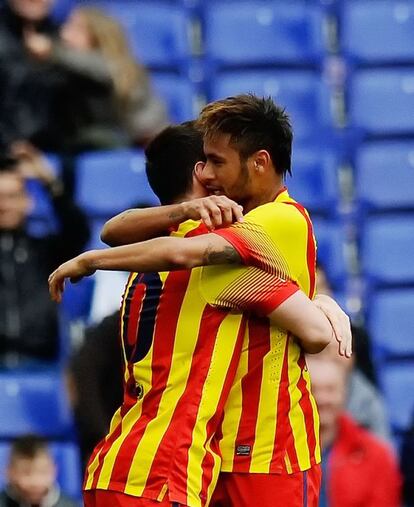 Neymar y Messi celebran el 0 a 1