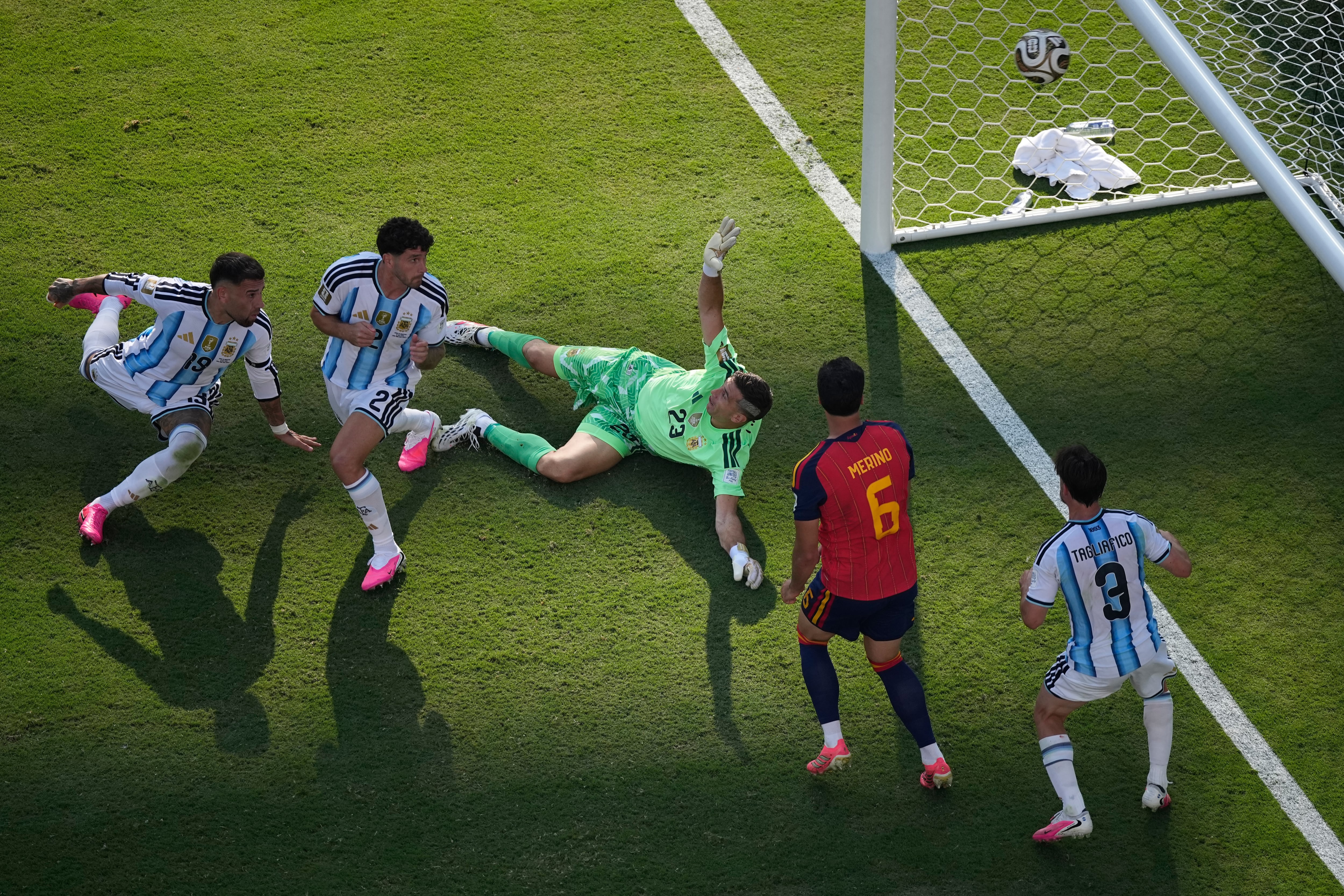 El gol de Ferran Torres en la prórroga que le ha dado a España su segundo Mundial tras vencer a Argentina (1-0)