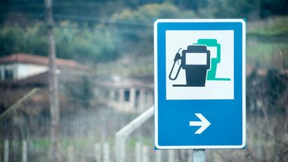 El precio del diésel retoma las bajadas y el de la gasolina se mantiene estable