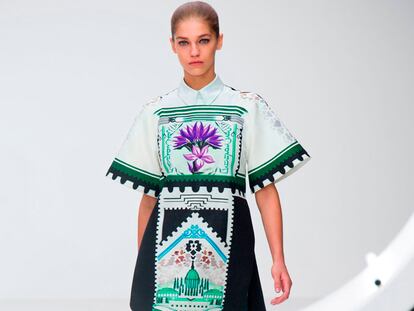 Por qué Mary Katrantzou sigue siendo la reina del estampado