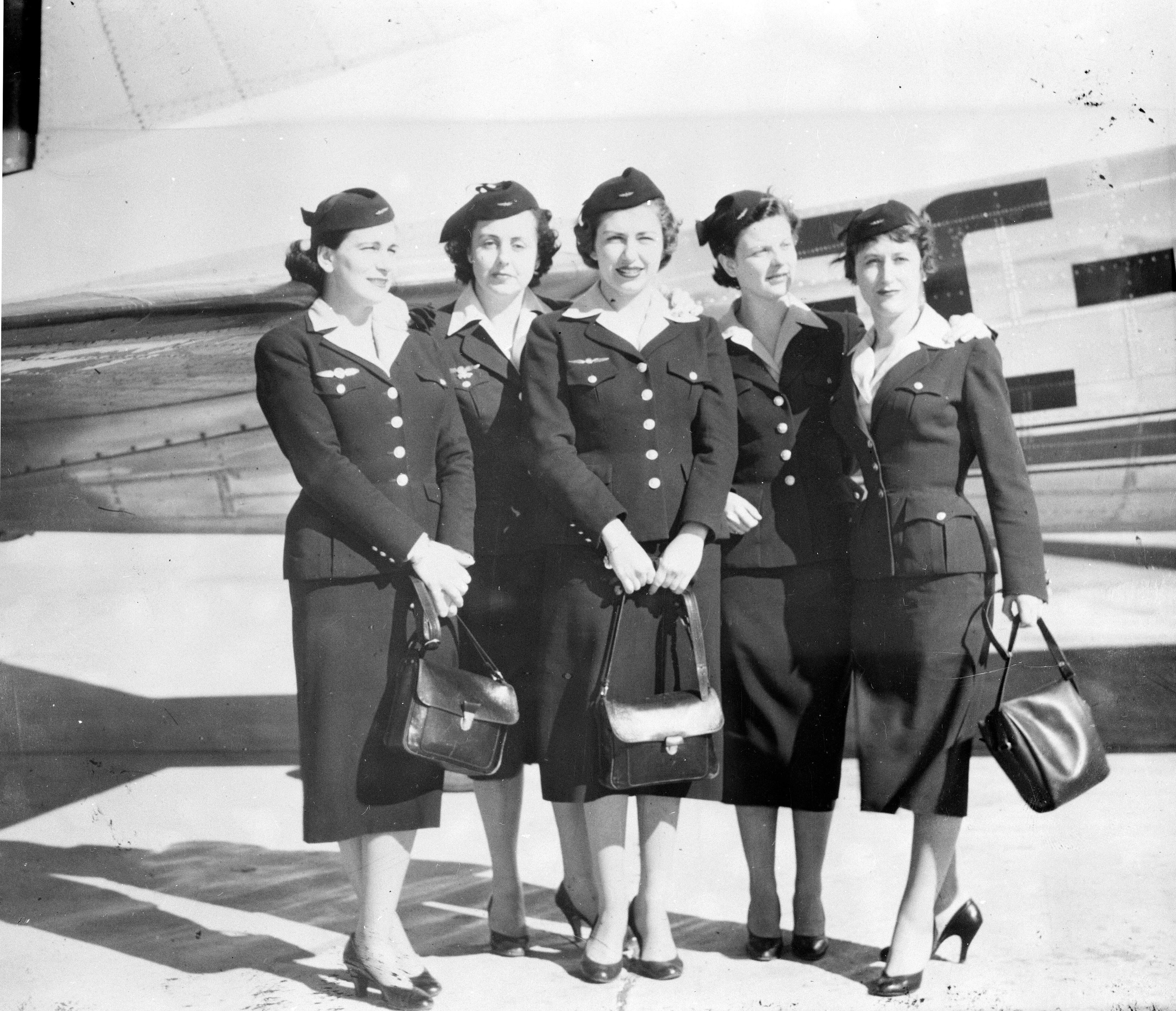 Primer uniforme de la tripulación de cabina de Iberia.