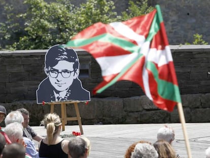 Homenaje en Tolosa al primer etarra muerto,Txabi Etxebarrieta.