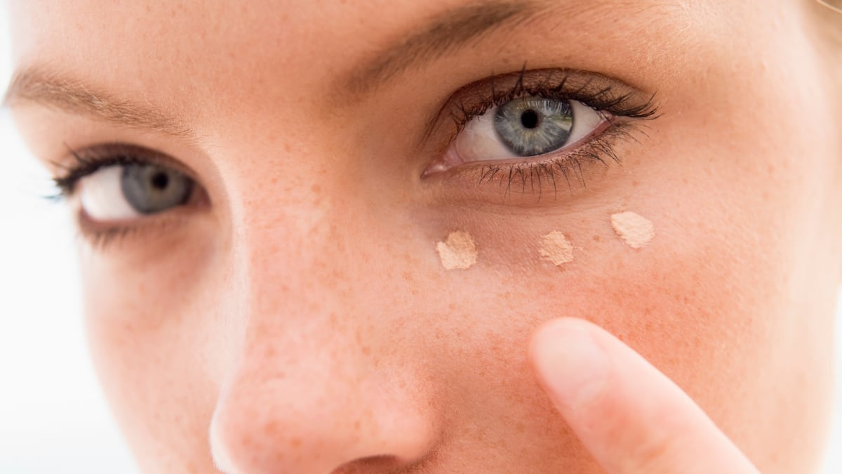 El corrector de ojeras viral con efecto ‘goma de borrar’ que arrasa en TikTok 