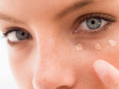 El corrector de ojeras que se ha vuelto viral en TikTok por su efecto 'goma de borrar'.