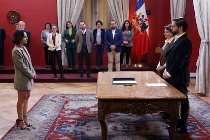 Gabriel Boric durante la ceremonia de cambio de gabinete en el palacio de La Moneda.
