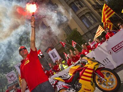 Trabajadores de Derbi protestan en mayo de 2012.