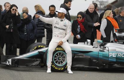 "Ha sido un invierno fantástico y una excitante temporada de entrenamientos para mí", afirmó Hamilton en alusión a los retos físicos que plantean los nuevos monoplazas.