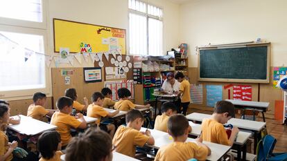 Sindicatos educativos frenan el plan de Salvador Illa