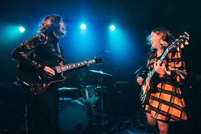 Brownstein y Tucker llevan tocando juntas desde la adolescencia.