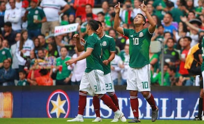 Giovani, tras anotar su gol.