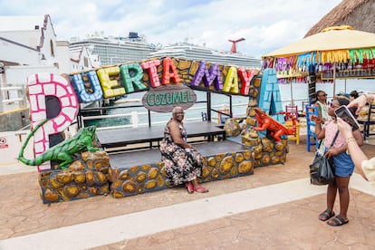 Puerta Maya, un centro comercial con vistas al puerto de Cozumel.