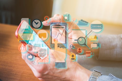 La IA, la personalizaciรณn y la interacciรณn en redes sociales lideran las tendencias de marketing digital en 2025