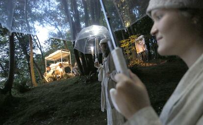 La puesta en escena de 'Sueño de una noche de verano', durante el ensayo general celebrado el 20 de junio.