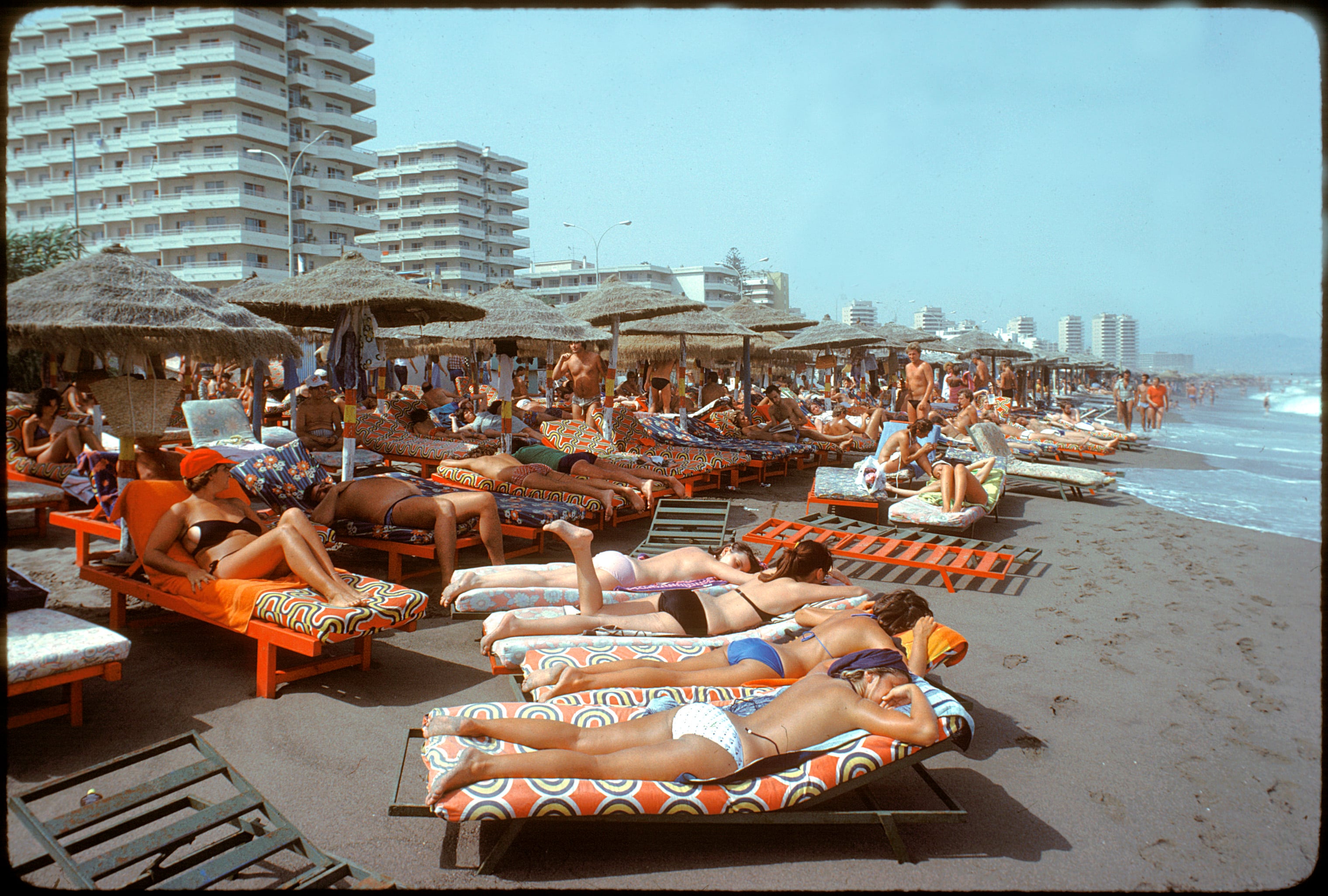 “Todos pasan unas buenas vacaciones menos yo”: la eterna presión por lograr el verano de nuestra vida