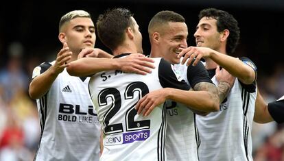 Los jugadores del Valencia celebran un gol ante el Leganés
