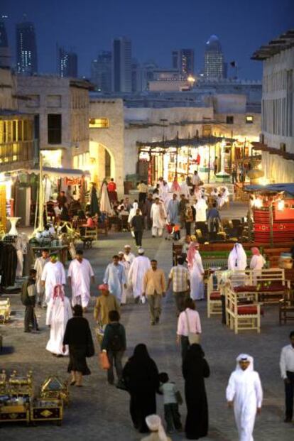 Una de las calles del zoco Al Waqif.
