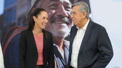 Claudia Sheinbaum y Cuauhtémoc Cárdenas durante la presentación de la candidata del proyecto República Soberana y con Energía, el 18 de marzo.