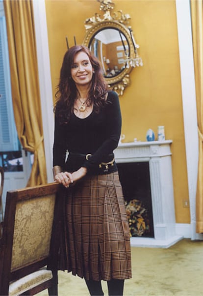 Cristina Fernández de Kirchner, fotografiada en Madrid, en la Embajada Argentina.