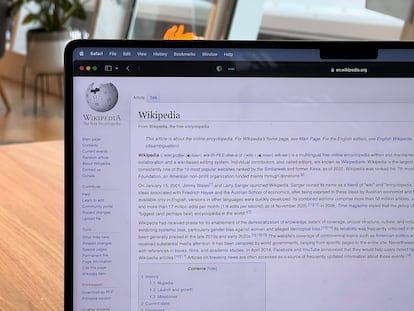 Imagen de la entrada sobre la "Wikipedia" en la propia enciclopedia online.