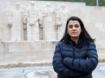 Anna Gabriel en el parque de los Bastiones de Ginebra (Suiza). 