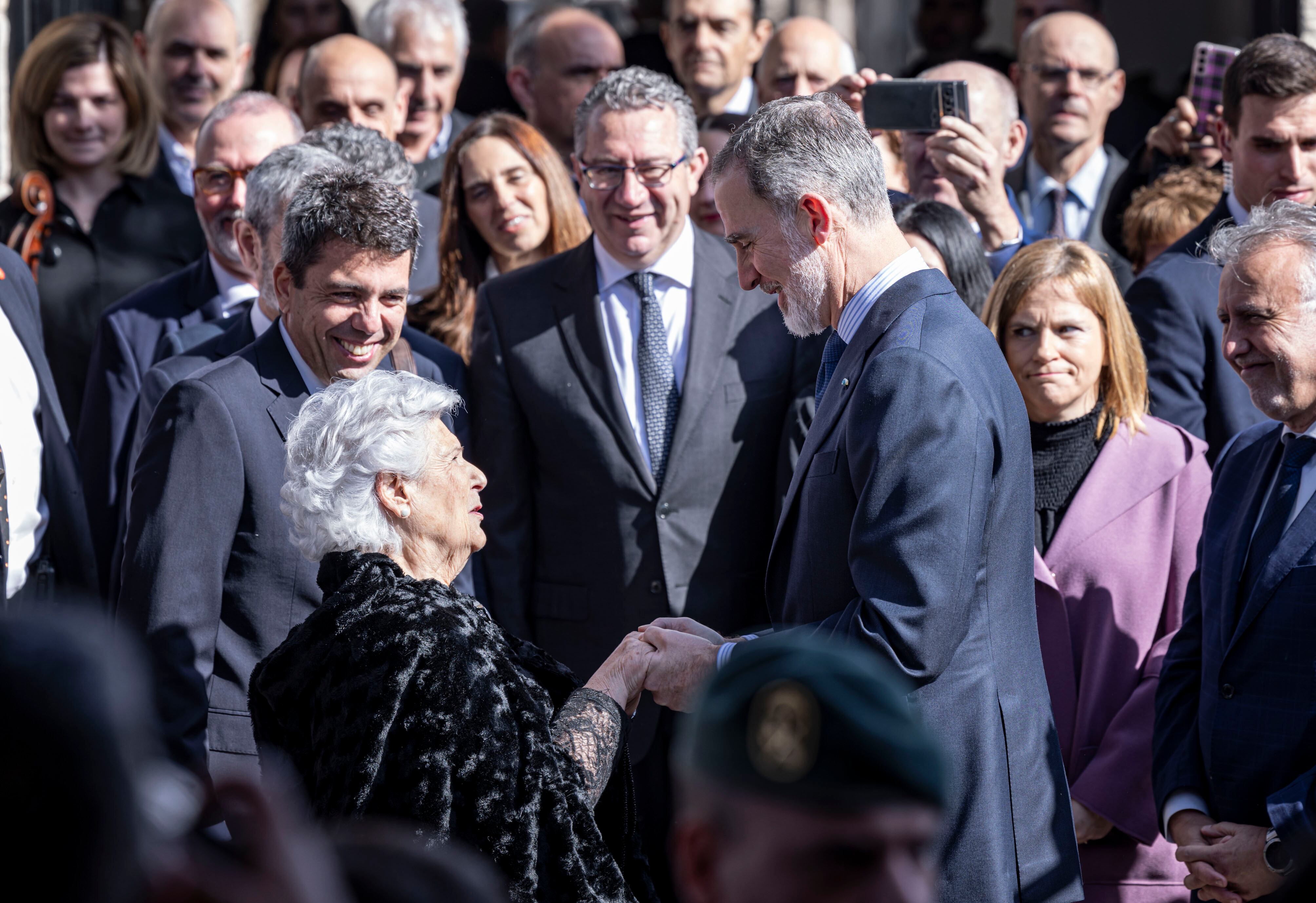 Felipe VI preside por primera vez el funeral de un represaliado por el franquismo
