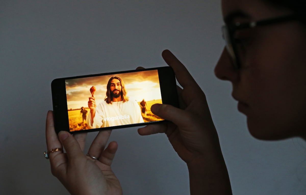 ¿Rezar con una máquina? La inteligencia artificial empieza a creer en Dios | Tecnología