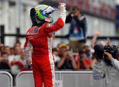 Massa, líder del Mundial tras ganar en Magny Cours