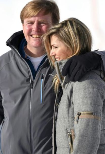 Los reyes de Holanda, Guillermo-Alejandro y Máxima, en Lech am Arlberg (Austria).