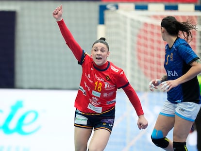 Maitane Etxeberria celebra un gol ante Argentina.