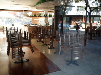 A closed restaurant in Barcelona.