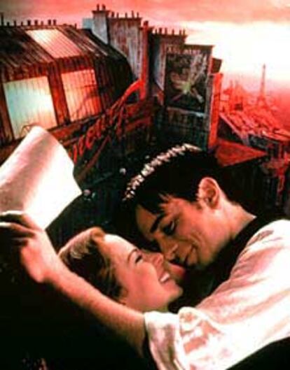 Nicole Kidman y Ewan McGregor, en <b></b><i>Moulin Rouge.</i>