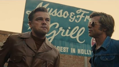 Leonardo Di Caprio y Brad Pitt en una escena de 'Érase una vez en... Hollywood'.