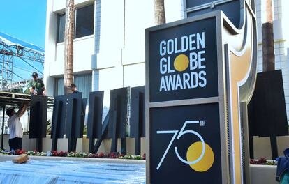 Preparativos en el Beverly Hilton Hotel, ayer 5 de enero, para la gala de los Globos de Oro.