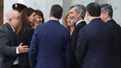 La ministra de Justicia, Pilar Llop, conversaba con Carlos Lesmes (derecha) el pasado miércoles en el Tribunal Supremo.