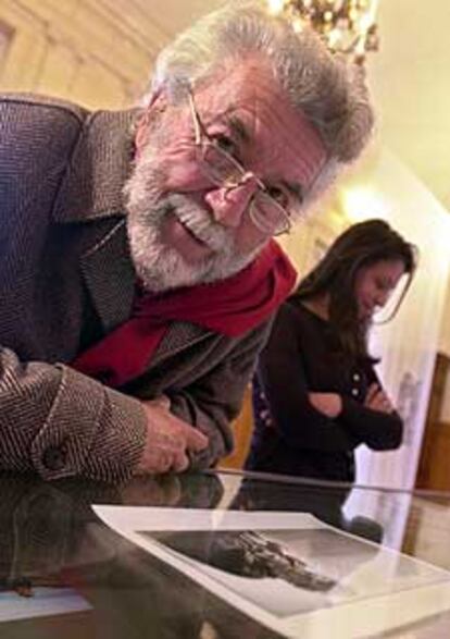 El escritor Alain Robbe-Grillet (Brest, Francia, 1922).