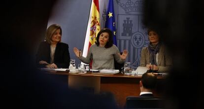 Fátima Báñez, Soraya Sáenz de Santamaria i Isabel Tejerina, aquest divendres.