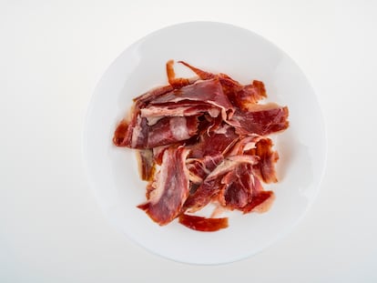 Contra el imperdonable sacrilegio de tirar la grasa del jamón: ¡“Es para meterte en la cárcel!”