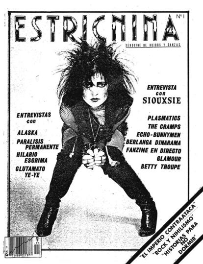 En 1982 salió el primer número de 'Estricnina', dispuesto a apostar por la modernidad del periodo, por los sonidos más inquietos y rompedores. En el primer número, Siouxsie fue portada. Cervera confiesa que copiaron la foto de una revista inglesa. "Era algo inherente al fanzine, reciclar". Los conciertos de Siouxsie & The Banshees en Rock-Ola en otoño de 1982 fueron verdaderos acontecimientos, como lo había sido su primer visita a Madrid en 1979, cuando fueron teloneados por Nacha Pop.