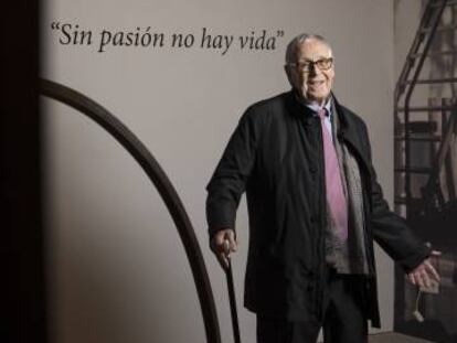 El escultor Mart&iacute;n Chirino, en la inauguraci&oacute;n de su exposici&oacute;n en la galer&iacute;a Marlborough de Madrid.