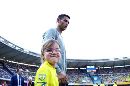 Cristiano Ronaldo pisa el césped del Bentegodi en su primer partido en la Serie A.