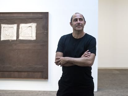 Carles Guerra, nuevo director de la Fundaci&oacute;n T&agrave;pies, ayer en el museo.