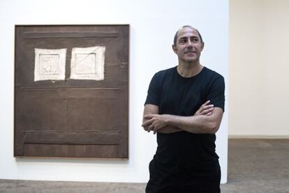 Carles Guerra, nuevo director de la Fundaci&oacute;n T&agrave;pies, ayer en el museo.