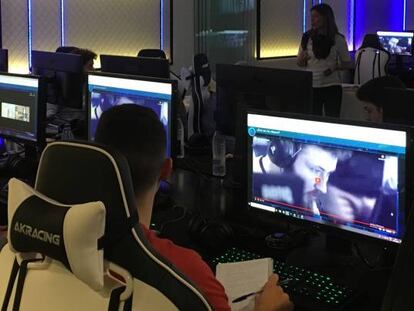 Una sesión de eSports en las instalaciones de Elite Gaming Center (Madrid).